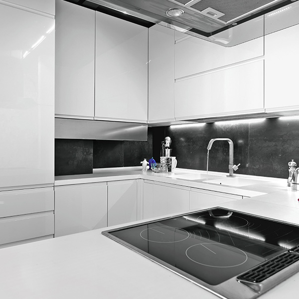 OECE 218-9005/95 odour-free white gloss topcoat